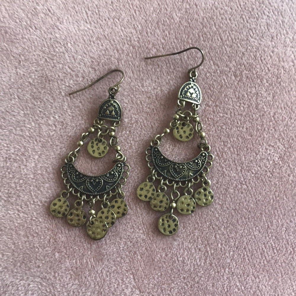 Long earrings. Gold